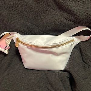 white stoney clover lane fanny pack